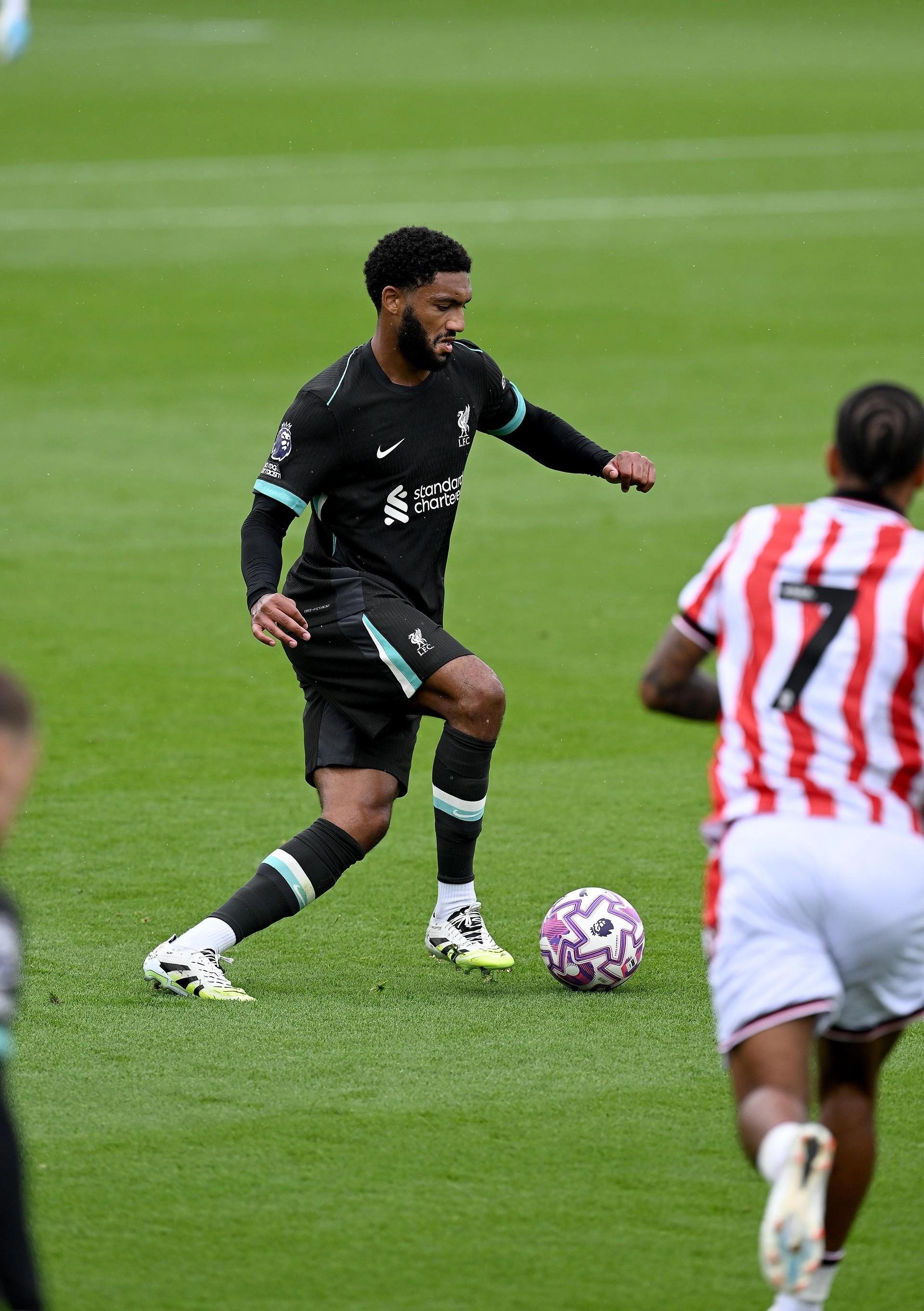 三球, 球攻门稍稍