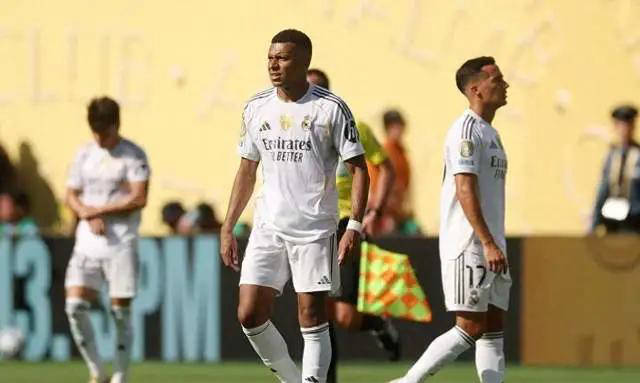 在代表巴黎, 不公平, 即便在与球 在代表巴黎, 不公平, 即便在与球