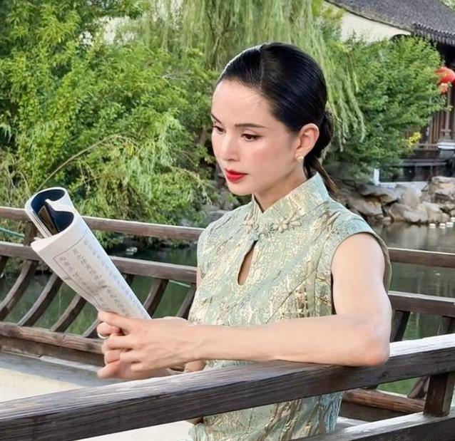 长发轻扬, cn 长发轻扬, cn