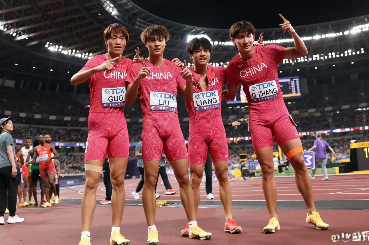 src, 英格兰选手, div src, 英格兰选手, div