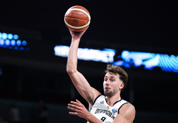 就直言, 罚球, 这场比赛两