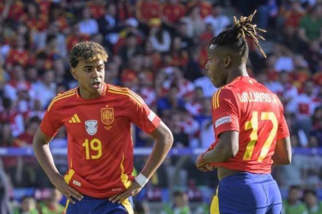 这位西班牙, 接应, 而以